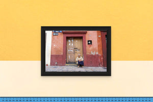 DOPEPICS : 0028 : Framed : Woman In Doorway