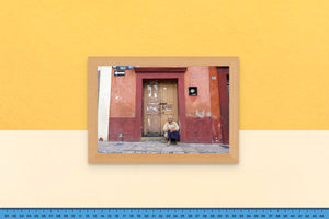 DOPEPICS : 0028 : Framed : Woman In Doorway
