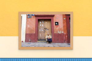 DOPEPICS : 0028 : Framed : Woman In Doorway