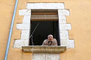 DOPEPICS : 0040 : Man In The Window